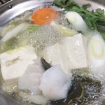 居酒屋おふくろの味 しま旨か～ - 料理写真:湯豆腐