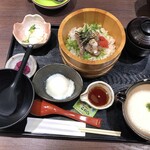 ご飯ととろろ とろ麦 - 