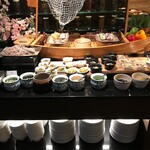 Shangri-La's Far Eastern Plaza Hotel - 