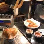 Shangri-La's Far Eastern Plaza Hotel - 