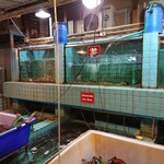 Mum Aroi - 鱸の生け簀