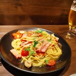 創作イタリアン Gemelli - ポルチーニ茸とベーコン、プチトマトのオイルソーススパゲッティーニ