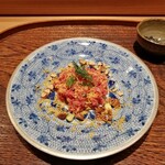 肉割烹 上 - フランス産のミモレットチーズと赤身のタルタル