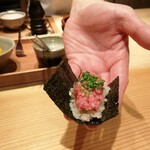 肉割烹 上 - お肉のトロタク巻き