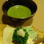 桜田 - 抹茶と抹茶餡の饅頭