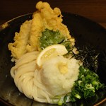 うどん日和 - 鶏ささみ天ぶっかけ冷大880円