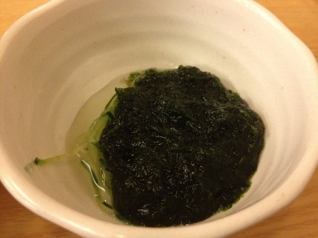 すし処 伴 - お通し(生海苔)