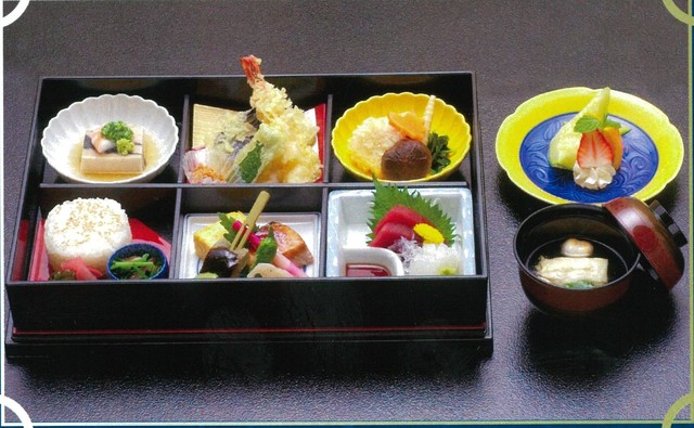 ひまわり館 - 羽前長崎（弁当）の写真