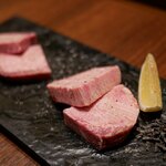 肉料理　樹 - ☆希少厳選厚切りタン塩 2400円