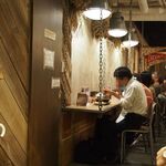 スープカレーGARAKU - 店内（カウンター席）