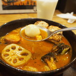 スープカレーGARAKU - とろとろ炙り焙煎角煮（うずら玉子）