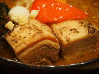 スープカレーGARAKU - とろとろ炙り焙煎角煮（角煮）