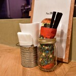 No.18 - 店内。カウンターより