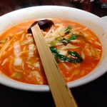 上海華龍 - 【2019.12.20(金)】本日の日替わり①の辛みそラーメン