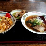 丹丹 - 料理写真:Ｃセット  マーボー丼＋ラーメン＋鳥のから揚げ