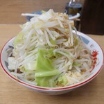 ラーメン二郎 栃木街道店 - 麺少なめ、ヤサイ・ニンニク