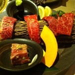 食彩和牛 しげ吉 - 幻ハラミ、角切りハラミ、タテバラ