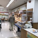 焼きたてパン工房 - 店内