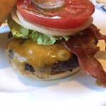 フランクリン・アベニュー - ベーコンカリカリではみ出ております。