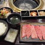 Yakiniku Yansando - 