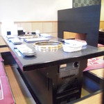 和牛処 助春 - ２F　焼肉鉄板焼きスペース　掘りごたつ6人席