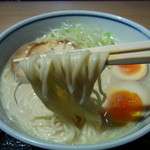 そば処 為治郎 - こってりしたスープによくあうストレートの細麺