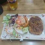 伊勢屋酒店 - またコロッケ。