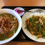 台湾料理 パンダ - ♪台湾味噌刀削麺&青椒肉絲丼　¥964