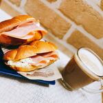 塩パン屋 パン・メゾン すみだ浅草通り店 - 