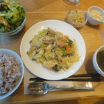 ファーマーズカフェ パール - 秋鮭と野菜のカルボナーラ