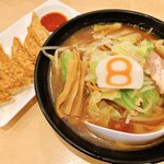 8番ラーメン  - 小さな野菜らーめん　醤油
＋餃子セット
