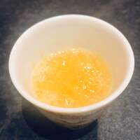 小熊 - 
                      【食前のドリンク】
                      ・金柑
                      
                      金柑は皮ごと。生姜、蜜、炭酸で割ってます。
                      食欲が出て来ます。