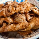 新屋 - やきとり丼@800円