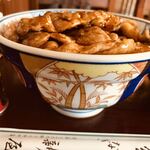 新屋 - やきとり丼@800円