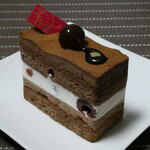 フランス菓子 イヴリーヌ - 料理写真:フォレ ノワール