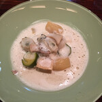 ルール ブルー - 広島産牡蠣 岡山産真鯛 北海道産帆立 松茸 蕪 ズッキーニ等クリーム煮