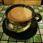 西インドスパイス ガヤバジ - チャイはスパイシーで本格的！