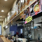 めん六や - 店内