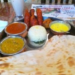 サントシ - ハーフツインスペシャルランチ