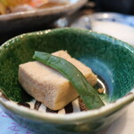 和み庵 さんと、すー - 高野豆腐の煮物 いんげん添え