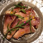 横浜馬車道 旬の肉料理イタリアン オステリア・アウストロ - 2019.12.  千倉直送 旬の寒ブリの炙りカルパッチョ