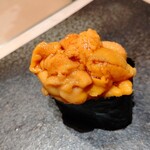 寿し おおはた - 違法建築の雲丹の２階建て　