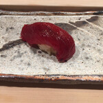 寿司 中川 - 握りは漬けからスタート