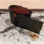 寿司 中川 - いくらは軍艦で　自家製で優しい味わいです　これくらいがちょうどいい