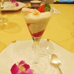 トゥ・ラ・ジョア - 生姜のブランマンジェ