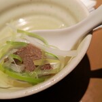 牛たん若 泉店 - テールスープ