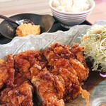 Kurozu Nam Ban Tei Shoku Takamotoya - 黒酢チキン南蛮定食。ご飯、味噌汁、タルタル、おかわり自由。