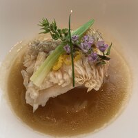 ナベノ-イズム - ・La Amadai
                     シェフ渡辺の冬のスペシャリテ 山口産萩直送釣り
                     甘鯛 鱗付きで香ばしく焼き、百合根と高知産100年
                     枯木ゆずのナージュ