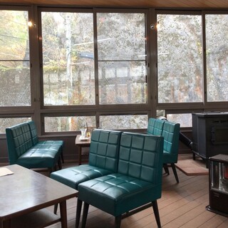 カフェ ド タイシャクキョウ_2