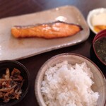 函館 熊の子 - 鮭の西京焼